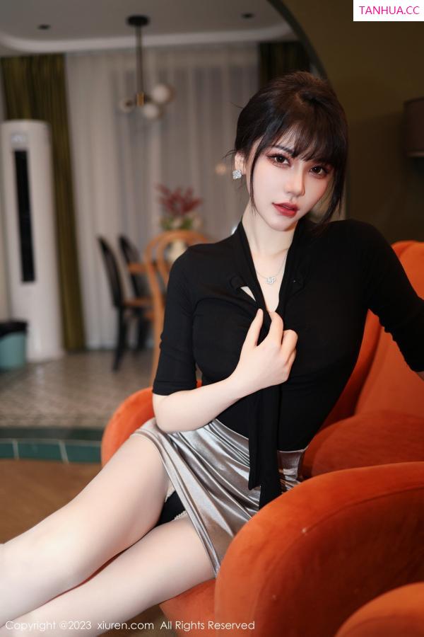   [XiuRen]高清写真图 2023.02.13 No.6256 桃桃子_ 短裙丰腴第10张图片